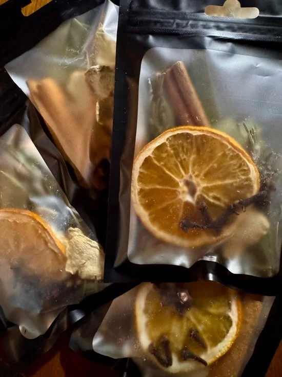 Abundance Simmer Pot Ritual Blend | Prosperity Kit - Picture 2 of 7